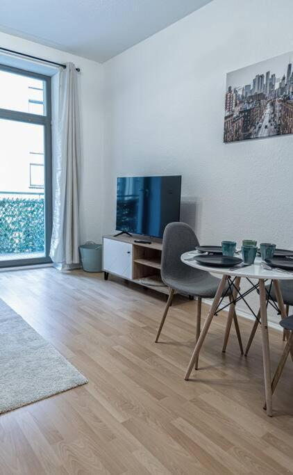 شقة Blue Chili 23 - Modern, Zentral, Mit Balkon ماغديبورغ المظهر الخارجي الصورة